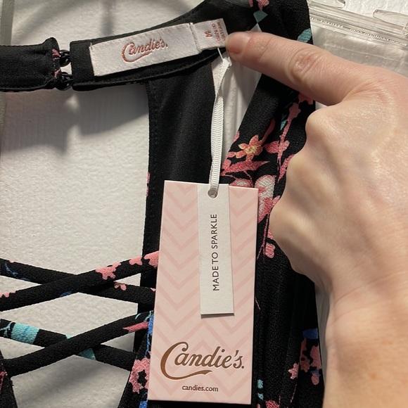 Candie’s Flower Dress Medium - Picture 2 of 3